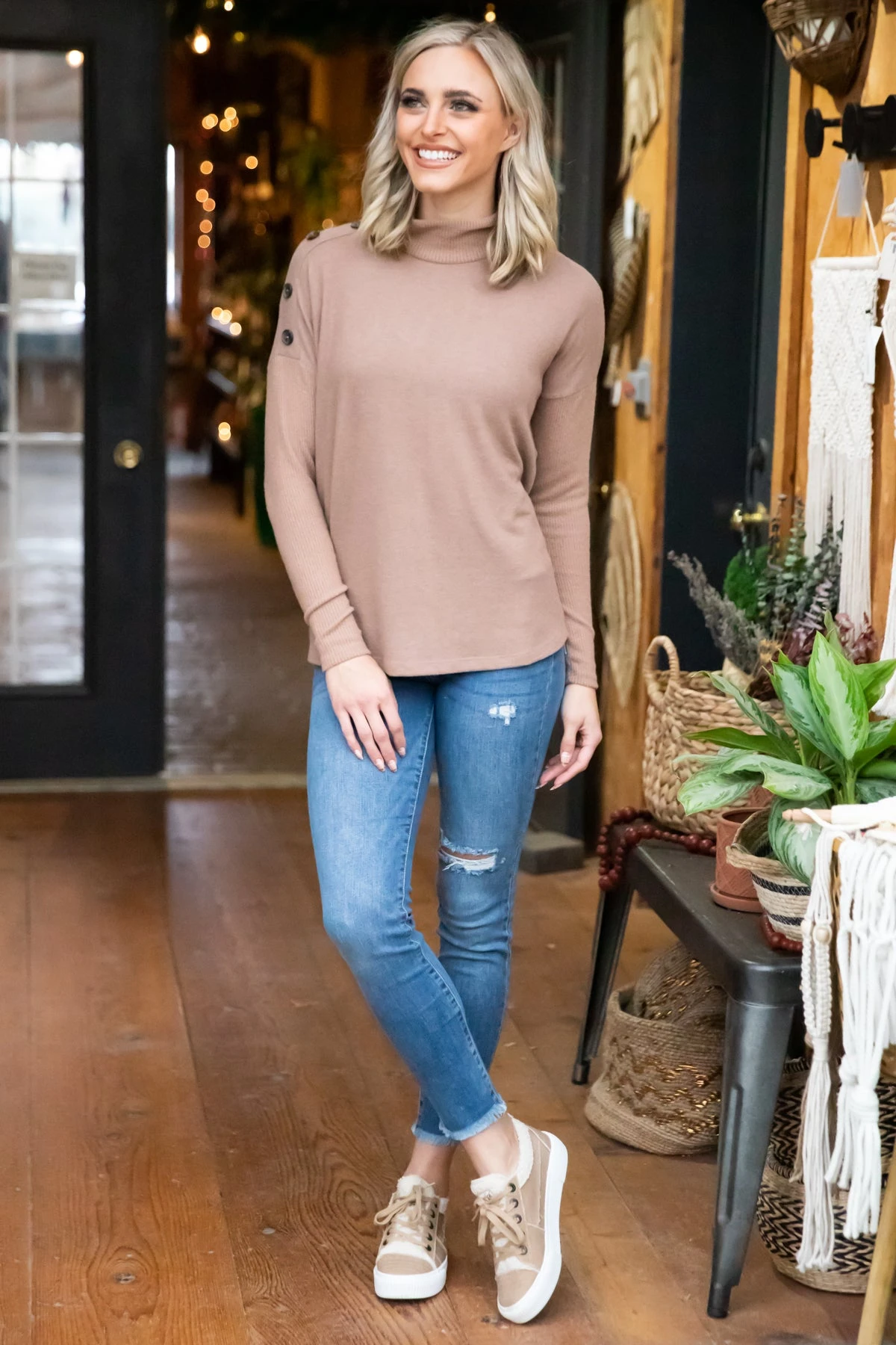 Sneak Peek Frayed Hem Skinny Jeans - Image 3