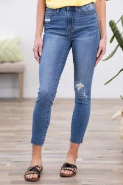 Judy Blue Dandelion Embroidered Jeans