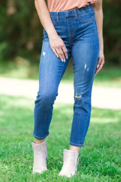 Judy Blue Mid Rise Boyfriend Fit Jegging Jeans